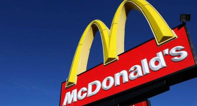 Блогер: в McDonald's поступили верно, дублирование на русском – неуважение к другим многочисленным меньшинствам