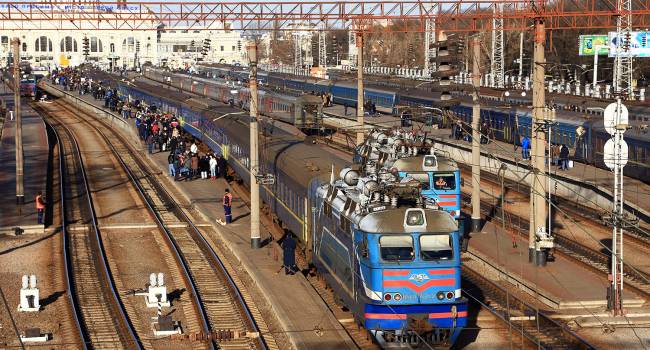 Ограничения полностью сняты: «Укрзализныця» назначила дополнительные поезда на выходные дни 