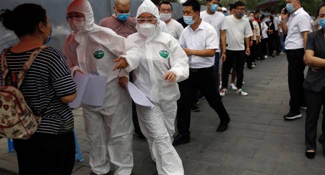«Определили по количество мутаций»: доктор прокомментировал вспышку коронавируса в Пекине 
