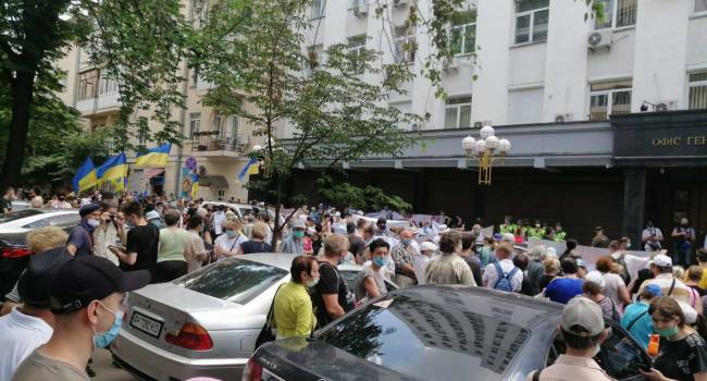 В Україні успішно процвітає одна з найбільших в Європі нарко-мафій. Відбулась акція протесту під стінами ГПУ