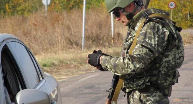 На Донбассе пограничники задержали наемника с формой российского образца