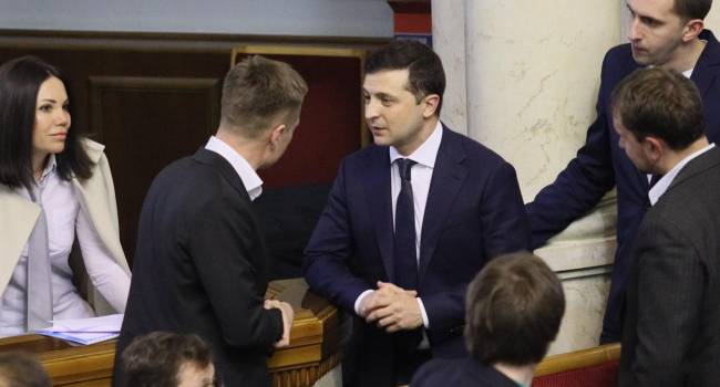Тот эпизод в парламенте показал, что Зеленский вообще не готов принимать критику в свой адрес - нардеп