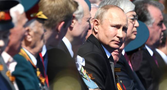 Москва и сам нынешний хозяин Кремля стали токсичными, ни один западный лидер не прибыл на Парад Победы, – дипломат