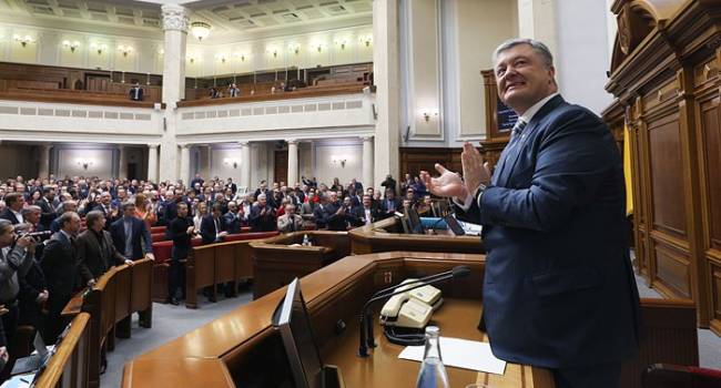 Политолог: в 2019 году мы окончательно внесли в главный Закон Украины наше приоритетное движение в НАТО и ЕС, помните об этом Политолог: в 2019 году мы окончательно внесли в главный Закон Украины наше приоритетное движение в НАТО и ЕС, помните об этом
