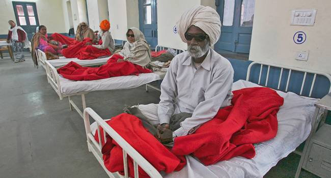 В Индии открылась крупнейшая в мире больница для лечения инфицированных коронавирусом