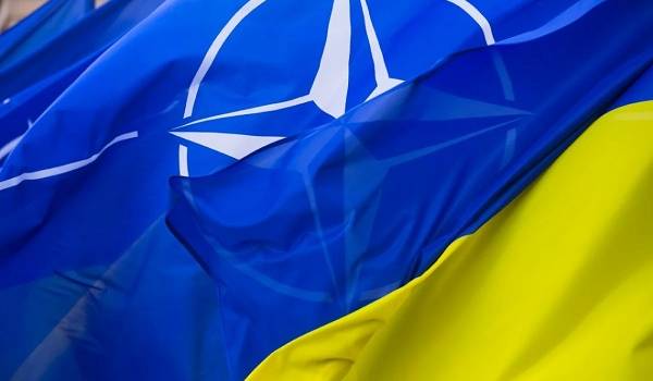 В МИД спрогнозировали сроки появления в Украине военных баз НАТО 
