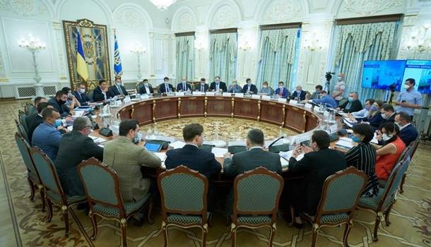 Под руководством Зеленского состоялось первое заседание совета реформ Под руководством Зеленского состоялось первое заседание совета реформ