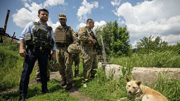 Удастся ли Зеленскому достичь мира на Донбассе: российский оппозиционер озвучил тревожный прогноз Удастся ли Зеленскому достичь мира на Донбассе: российский оппозиционер озвучил тревожный прогноз