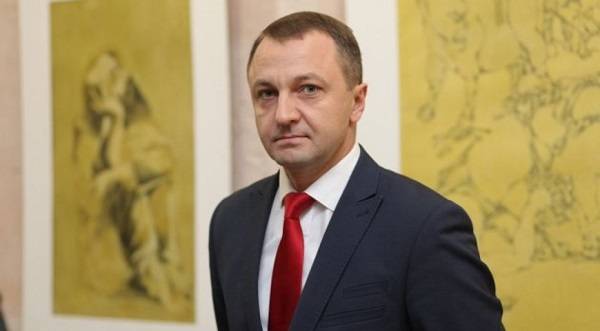 Языковый омбудсмен призвал депутатов Рады отклонить проект закона Бужанского о русификации школ Языковый омбудсмен призвал депутатов Рады отклонить проект закона Бужанского о русификации школ