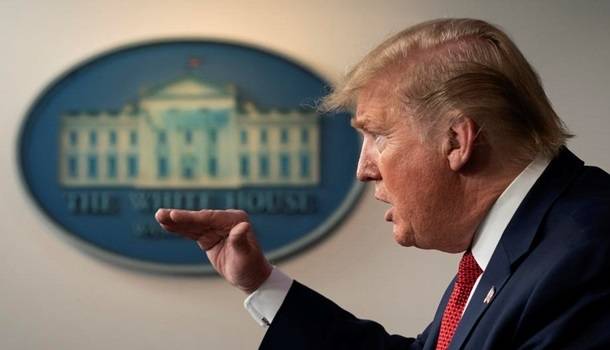Трамп пожаловался на твитты, доставляющие ему неприятности Трамп пожаловался на твитты, доставляющие ему неприятности