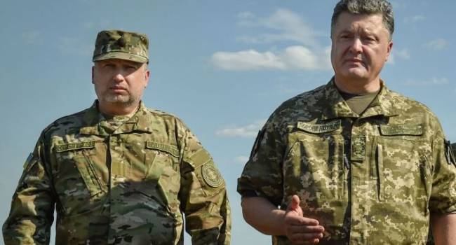 Политолог: Порошенко и Турчинов объединяются – тревожный сигнал, раз такое уже было в начале войны Политолог: Порошенко и Турчинов объединяются – тревожный сигнал, раз такое уже было в начале войны