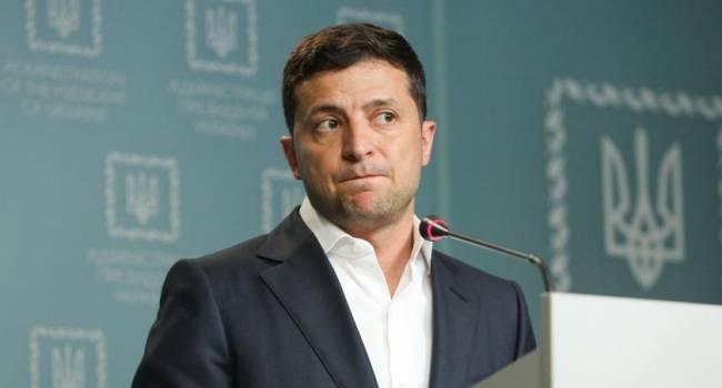 Политолог: Зеленский хотел «нагнуть» Нацбанк, но получил ответку Политолог: Зеленский хотел «нагнуть» Нацбанк, но получил ответку