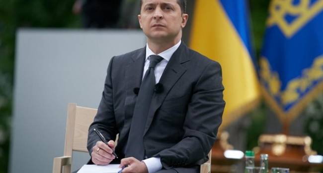 Блогер: если все подтвердится, Зеленскому следовало бы объявлять импичмент и отдавать его под суд Блогер: если все подтвердится, Зеленскому следовало бы объявлять импичмент и отдавать его под суд
