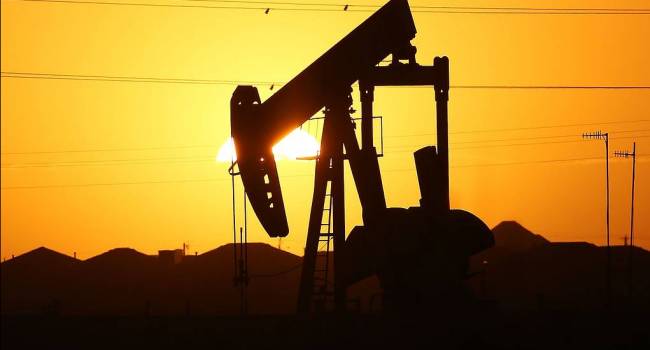 Объемы продажи нефти в июне упали до минимума за последние 9 лет