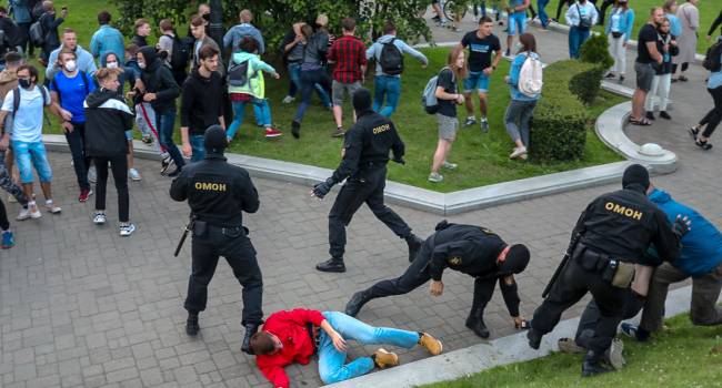 Эксперт призвал западные страны вмешаться в белорусские выборы 