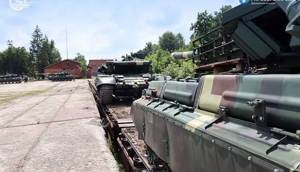 «Врагу придется несладко»: ВСУ получили на баланс модернизированные танки Т-64