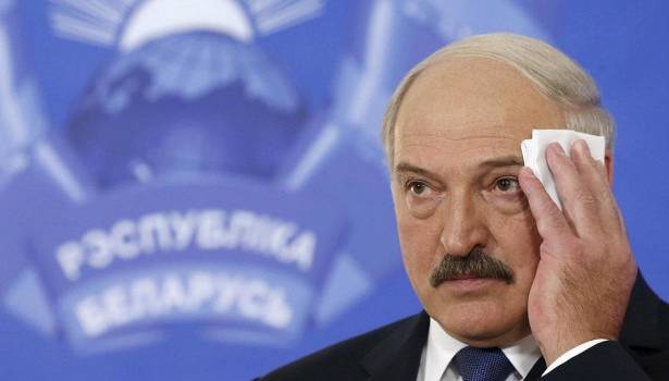 «Что с батькой?»: СМИ РФ и Беларуси заявили об экстренной госпитализации Лукашенко – в пресс-службе ответили