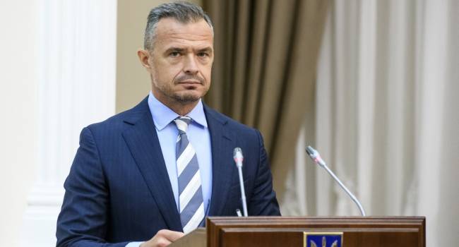 Сазонов о Новаке: Никогда не поверю, что президент или премьер захотели взять на такое рискованное место иностранца с судимостью. Кто же их тогда об этом попросил?
