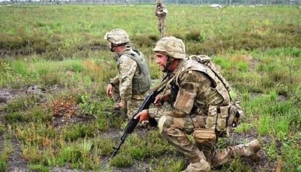 «Ранили, а потом тянули время, чтобы боец ВСУ умер»: В Минобороны озвучили потери сил ООС на Донбассе