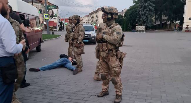 Гордиенко: «Борьба за заложников в Луцке выглядела неискренней на фоне украинского воина, брошенного Зеленским умирать