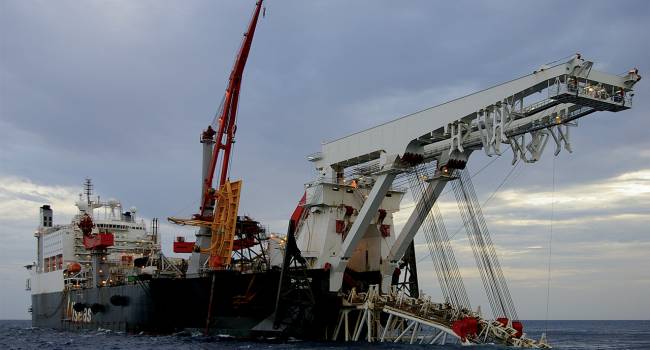 Кремль в бешенстве – укладка труб газопровода «Северный поток-2» снова заморожена Кремль в бешенстве – укладка труб газопровода «Северный поток-2» снова заморожена