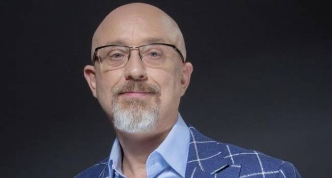Политолог: совсем скоро нам могут сообщить, что Россия не совершает вооруженной агрессии против Украины