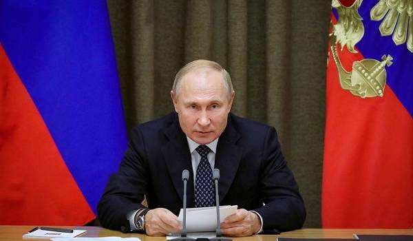 «Это нонсенс»: Медовар заявил, что Путин не сможет удержать власть до 2036 года 