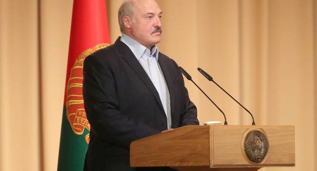 Лукашенко заявил, что Россия напрасно поменяла братские отношения с Беларусью на партнерские