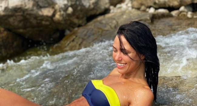 «Амазонка»: Вика с «НеАнгелов» произвела фурор в сети, показав сексуальное спортивное тело в купальнике 