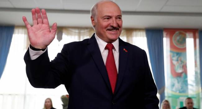 Лукашенко, оставшись при власти, будет не только лавировать в отношениях с Москвой, но и запускать в страну других серьезных игроков, таких как Китай и США - мнение