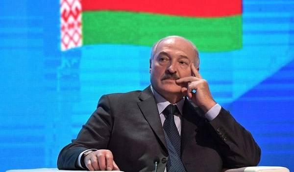 «Или американцы с натовцами, или Украина»: Лукашенко выступи с заявлением о гибридной войне против Беларуси  
