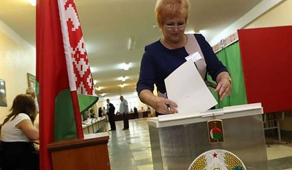 Менее 33% белорусов приняли участие в досрочном голосовании на президентских выборах 