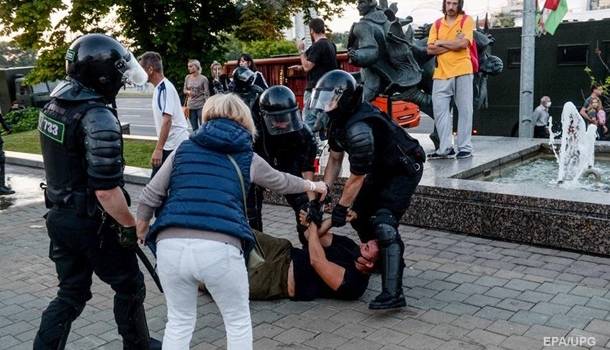 Белорусские парламентарии считают, что силовики действовали адекватно по отношению к участникам протеста 