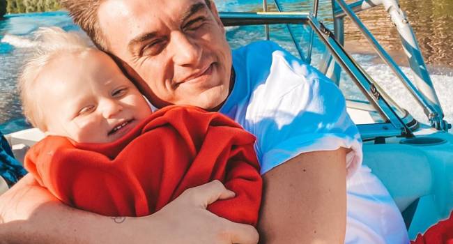 «Какой же славный малыш у вас»: Влад Топалов поделился новым фото со своим сыном 