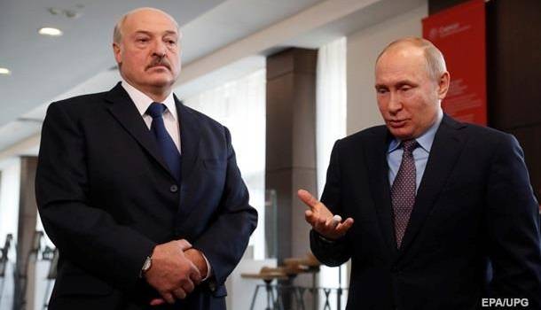СМИ: окружение Лукашенко обсуждало вероятность его бегства в Россию 