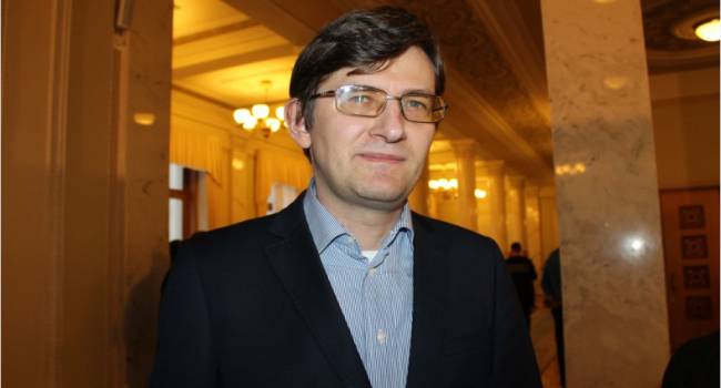 Магера: усатый диктатор еще есть и законченным подонком, который ради лишнего месяца царствования готов к государственной измене