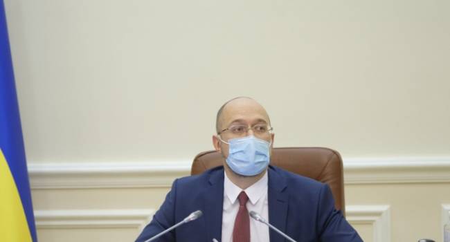 Телеведущая: поднимают минималку и зарплату бюджетникам, чтобы правящая партия не совсем села в лужу на выборах