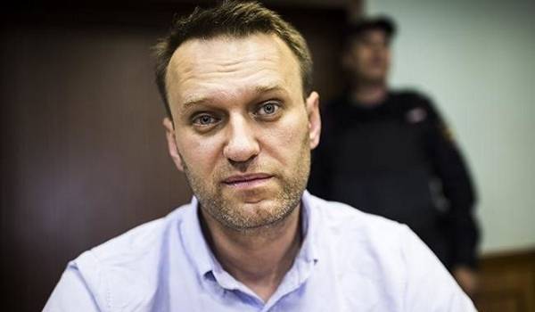 Пресс-секретарь Навального заявила, что за ним следили перед отравлением  