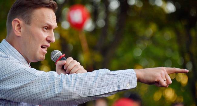 Политолог: Кремль прекрасно понимает, что Навального нужно беречь, такой оппозиционер очень выгоден Путину
