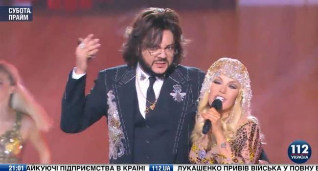 Политолог: на каналах Медведчука украинцев с государственными праздники поздравили звезды российской эстрады