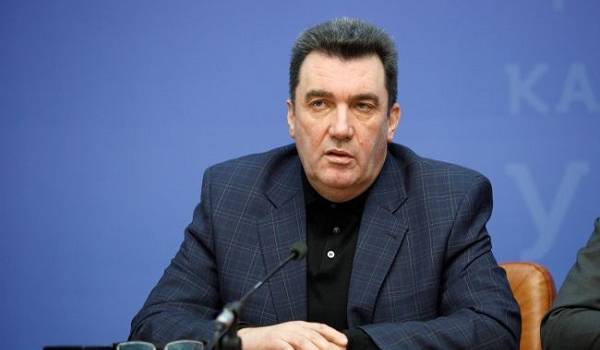 Опаснее ядерного оружия: Данилов заявил, что в мире началась первая биологическая война Опаснее ядерного оружия: Данилов заявил, что в мире началась первая биологическая война