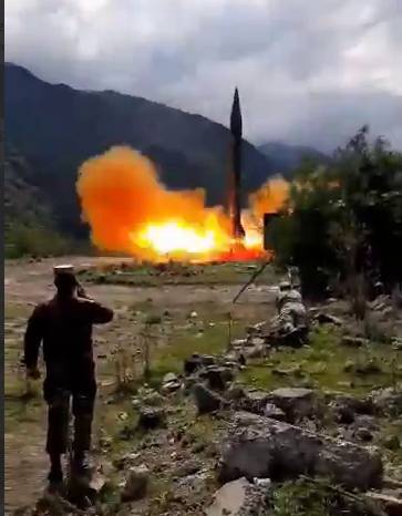 «Ядерный удар по Гянджи?»: СМИ сообщают о применении Арменией баллистической ракеты