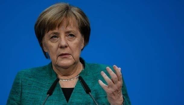 Меркель призвала соблюдать перемирие в Нагорном Карабахе