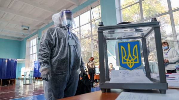 Гройсман о результатах местных выборов: Украина живет в двух реальностях 
