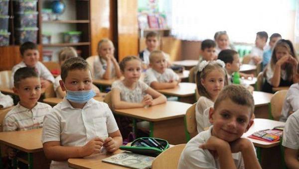 Школы Киева не планируют переводить на дистанционное обучение 