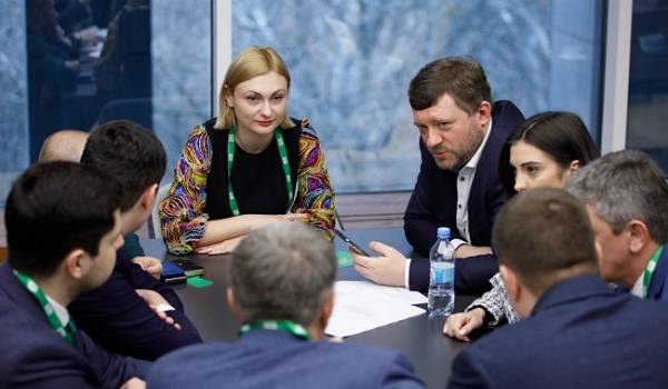 «Слуги народа» отменили заседание фракции на Донбассе «Слуги народа» отменили заседание фракции на Донбассе