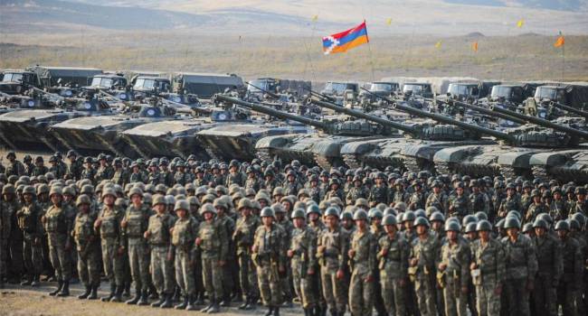 Ереван заявил о готовности ведения переговоров с Баку по Нагорному Карабаху