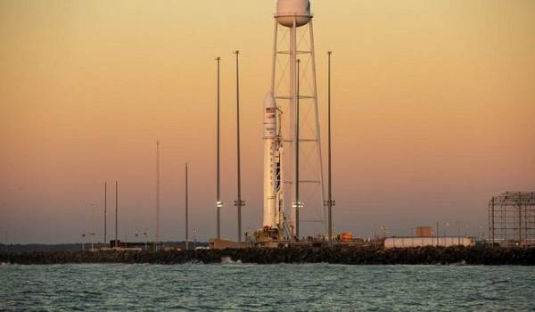 На космодром в США запустили ракету частично украинского производства Antares 