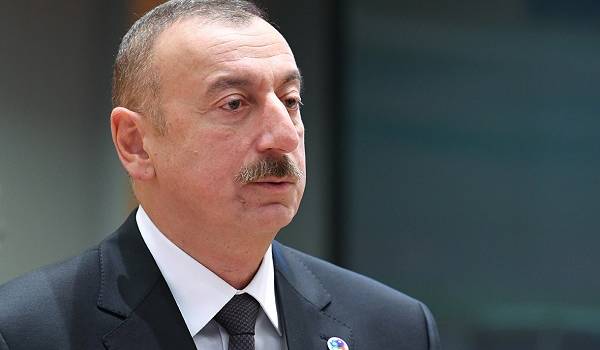 Алиев предложил Макрону предоставить независимость Марселю: «Там половина населения – армяне» 