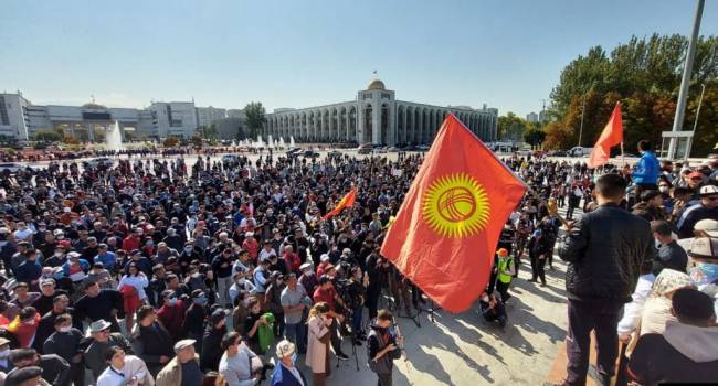 Береза: сравните происходящее в Кыргызстане с процессами в Беларуси и посмотрите на результат